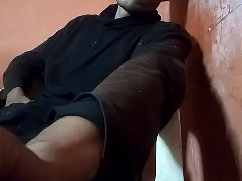 Snapshot of Hay-Viene-El-Huyy chatting on October 2025 08:48:02 AM Hay-Viene-El-Huyy online show from October 2025 08:48:02 AM