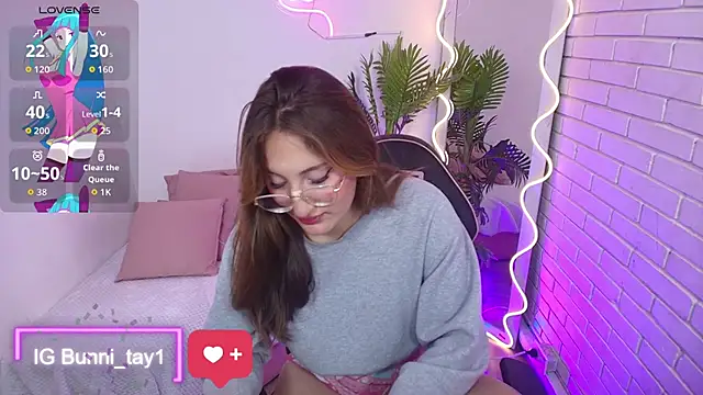 Bunni tay online show from September 2025 11:37:01 AM