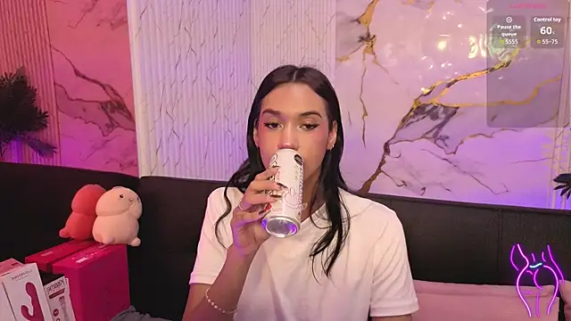 artemiss tay online show from April 2026 06:59:02 PM