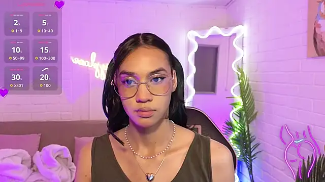 Snapshot of artemiss_tay chatting on November 2025 07:06:01 PM artemiss tay online show from November 2025 07:06:01 PM