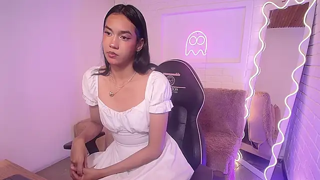 Snapshot of artemiss_tay chatting on November 2025 11:37:02 AM artemiss tay online show from November 2025 11:37:02 AM