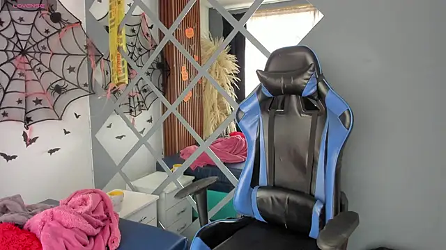 Snapshot of hannah_lover chatting on November 2025 07:17:02 PM hannah lover online show from November 2025 07:17:02 PM