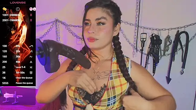 Amyyslave online show from April 2026 02:41:01 AM