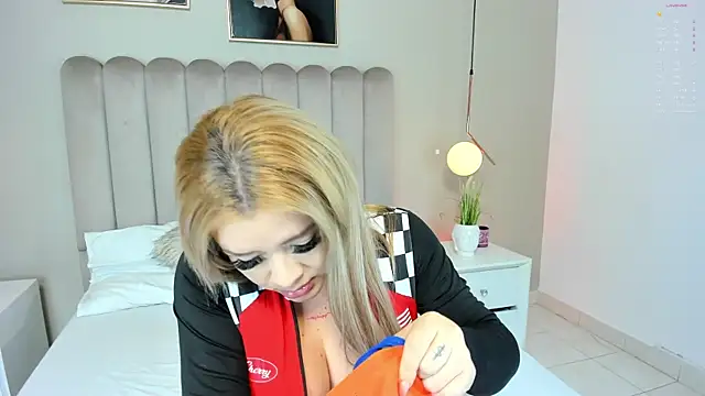 Dani rosse  online show from February 2026 01:46:02 PM