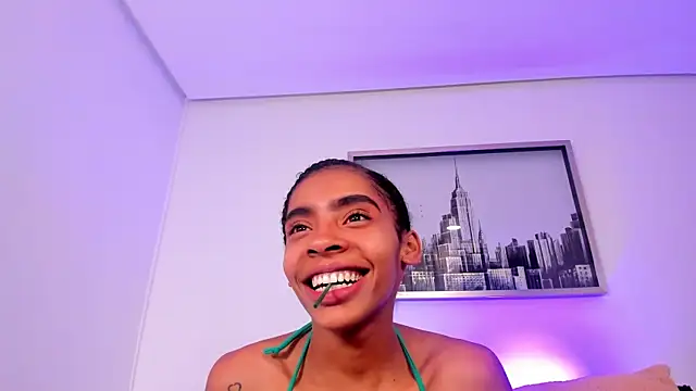 sarah ashbourne online show from November 2025 02:48:01 AM