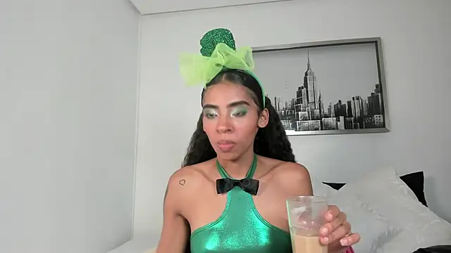 sarah ashbourne online show from October 2025 04:20:02 AM