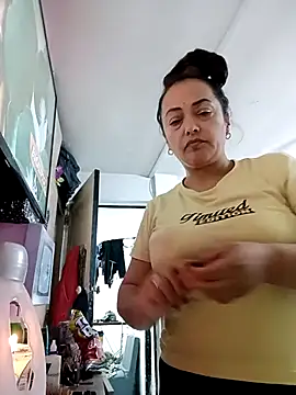 Lady 16 online show from November 2025 11:53:02 PM