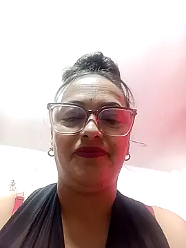 Lady 16 online show from October 2025 01:21:01 PM