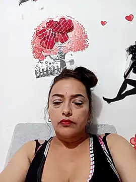 Lady 16 online show from September 2025 10:47:01 PM