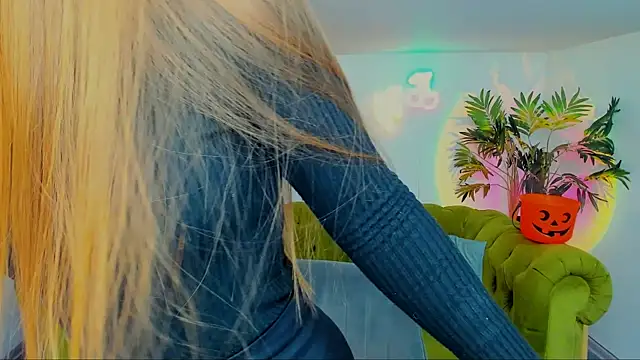 rad rebel  online show from October 2025 01:09:01 PM