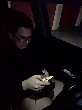 Snapshot of lucho8690 chatting on January 2026 02:15:02 AM lucho8690 online show from January 2026 02:15:02 AM