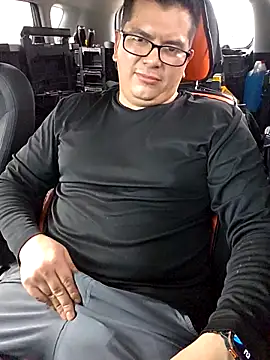 Snapshot of lucho8690 chatting on September 2025 09:21:02 PM lucho8690 online show from September 2025 09:21:02 PM