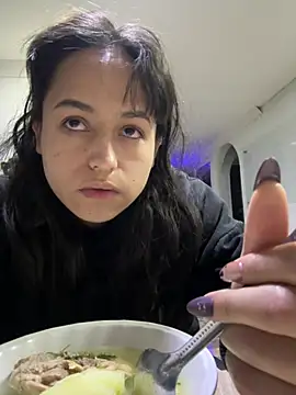 Eymmy 24 online show from March 2026 04:53:01 AM