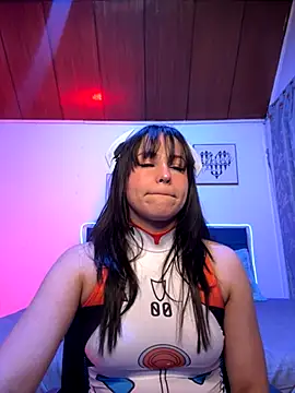 Eymmy 24 online show from October 2025 02:54:02 AM