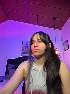 Eymmy 24 online show from October 2025 03:05:02 AM