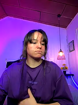 Eymmy 24 online show from October 2025 11:39:02 PM