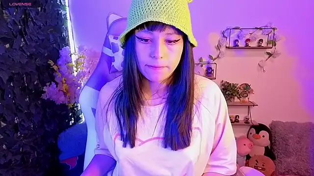 Eymmy 24 online show from February 2026 03:20:01 AM