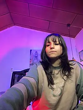 Eymmy 24 online show from October 2025 03:06:01 AM