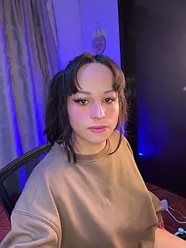 Eymmy 24 online show from December 2025 02:15:02 AM