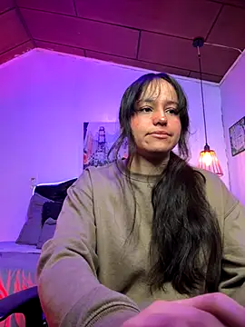 Eymmy 24 online show from October 2025 04:24:02 AM