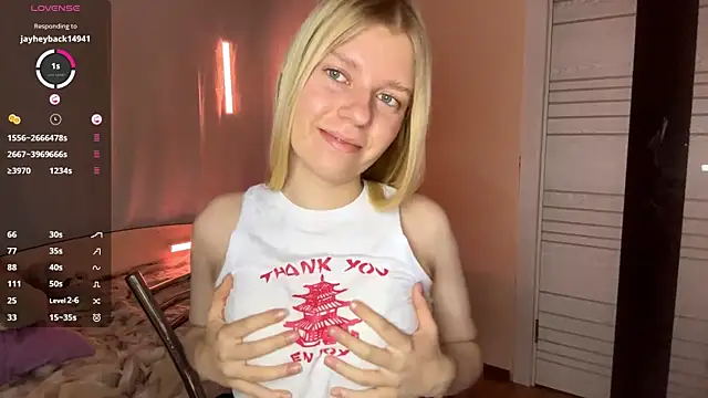 Snapshot of MaryjaneSpider chatting on October 2025 05:24:01 PM MaryjaneSpider online show from October 2025 05:24:01 PM