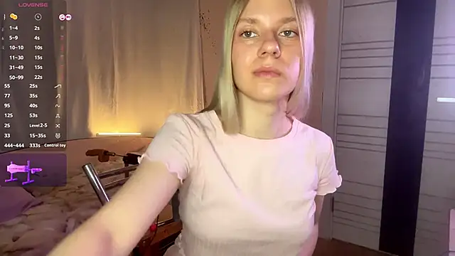 Snapshot of MaryjaneSpider chatting on November 2025 07:13:02 PM MaryjaneSpider online show from November 2025 07:13:02 PM