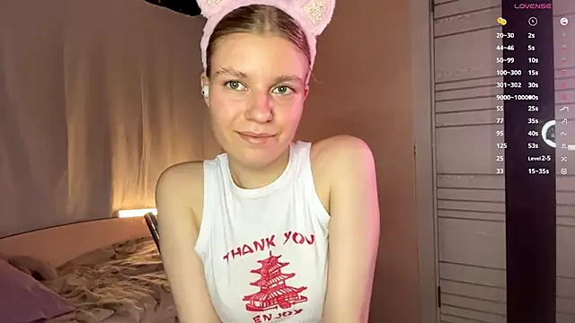 Snapshot of MaryjaneSpider chatting on October 2025 06:40:01 PM MaryjaneSpider online show from October 2025 06:40:01 PM