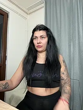 MiaKiittyy online show from March 2026 12:00:02 AM