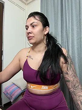 MiaKiittyy online show from March 2026 12:33:01 AM