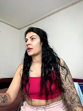 MiaKiittyy online show from January 2026 05:18:01 PM