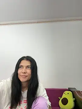 MiaKiittyy online show from September 2025 02:41:02 PM