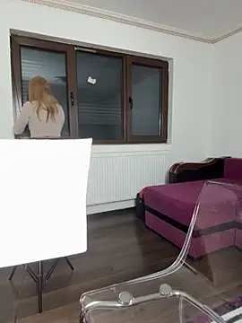 Snapshot of MiaKiittyy chatting on November 2025 01:11:02 AM MiaKiittyy online show from November 2025 01:11:02 AM