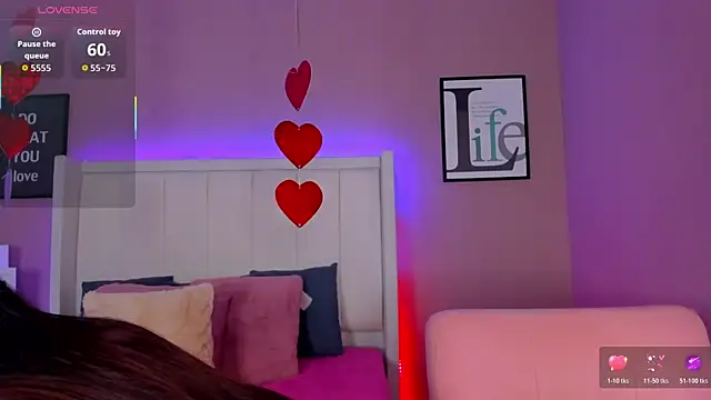 sarahyessica online show from April 2026 05:20:01 AM