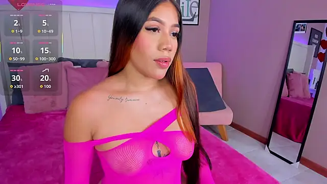 sarahyessica online show from April 2026 07:09:02 PM