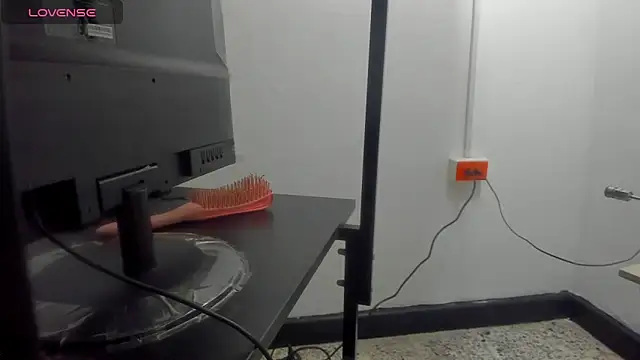 neferet opal online show from October 2025 10:56:02 PM