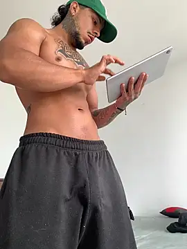 Snapshot of DeimonOficial chatting on October 2025 08:32:02 PM DeimonOficial online show from October 2025 08:32:02 PM