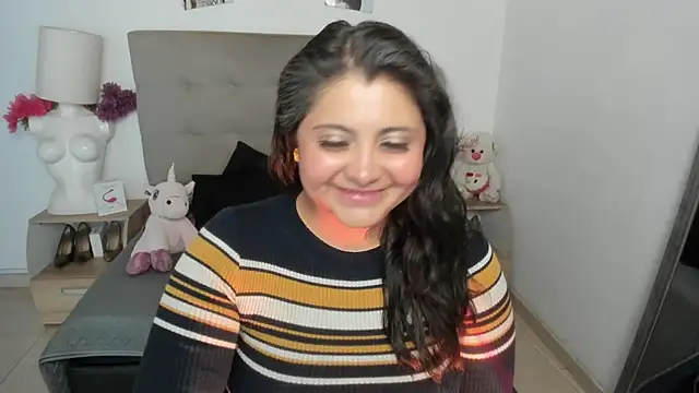 TifanyAmazinng online show from March 2026 01:35:02 PM