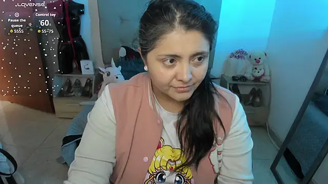 TifanyAmazinng online show from December 2025 12:21:02 PM