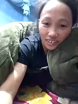 PhamPm70 online show from December 2025 01:35:02 PM