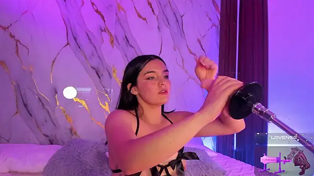 alicecute77 online show from November 2025 02:23:02 AM