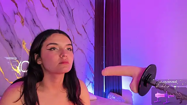 alicecute77 online show from December 2025 02:23:01 AM