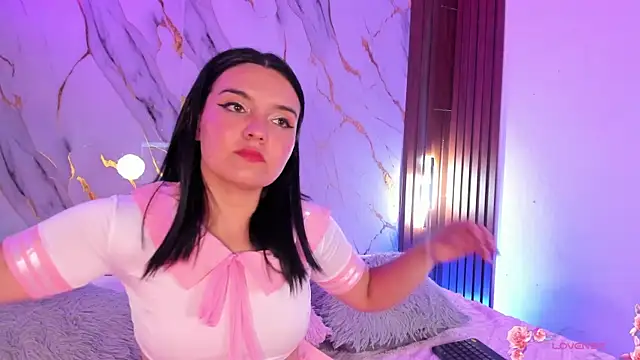 alicecute77 online show from May 2026 12:43:02 AM