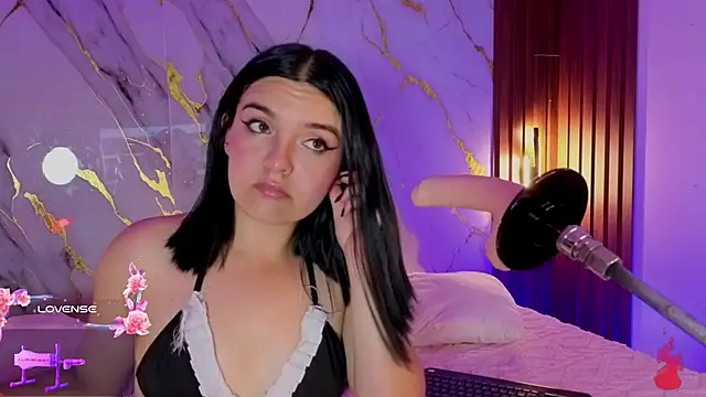 alicecute77 online show from February 2026 01:48:02 AM