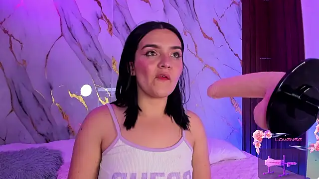 alicecute77 online show from February 2026 02:20:02 AM