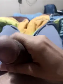 Snapshot of comobucetinhas chatting on September 2025 02:18:02 AM comobucetinhas online show from September 2025 02:18:02 AM