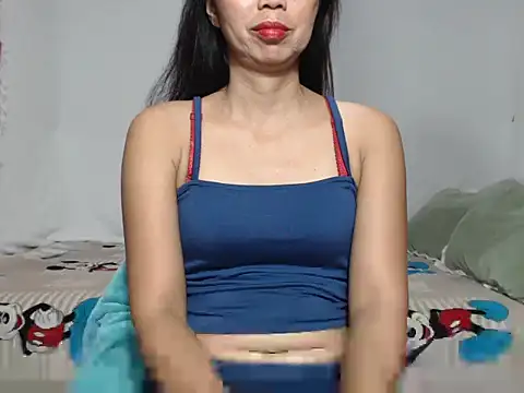 Snapshot of HelenaM chatting on September 2025 01:22:02 AM HelenaM online show from September 2025 01:22:02 AM