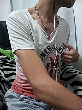 Naughty Boy13 online show from January 2026 01:45:02 AM