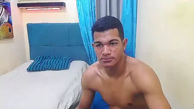 Black hugecock online show from November 2025 01:37:02 PM