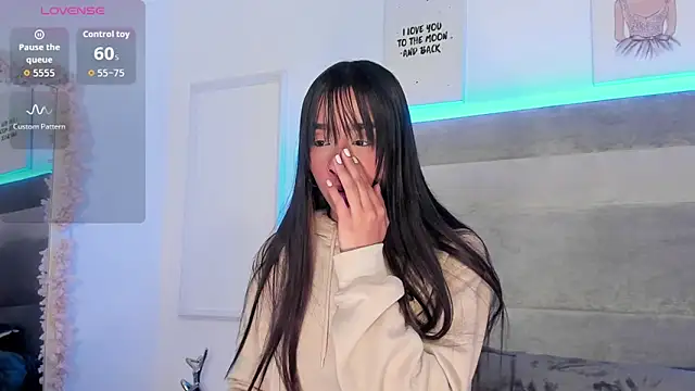 Snapshot of Aleja_ruizz chatting on September 2025 08:31:02 AM Aleja ruizz online show from September 2025 08:31:02 AM