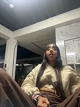 Snapshot of Aleja_ruizz chatting on September 2025 07:24:02 AM Aleja ruizz online show from September 2025 07:24:02 AM